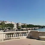 شقة Toureifelchampselysee *