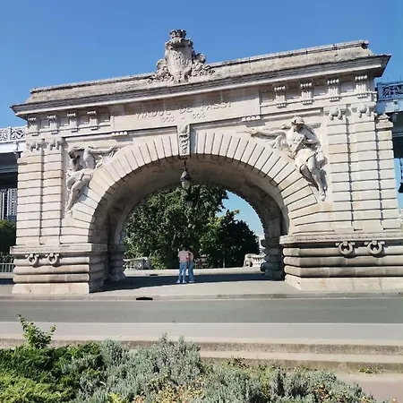 Toureifelchampselysee *