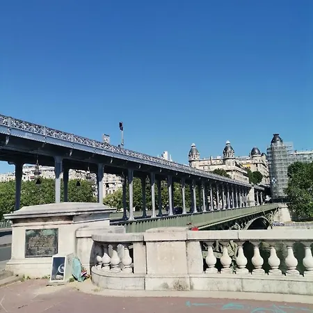 Toureifelchampselysee Apartment
