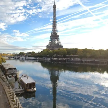 Toureifelchampselysee * París