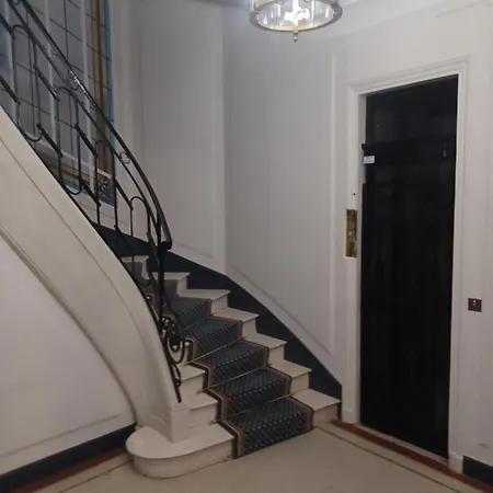 Toureifelchampselysee Apartment Paris