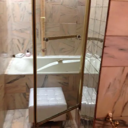 Toureifelchampselysee Apartamento *