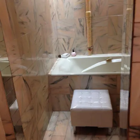 Toureifelchampselysee Paris