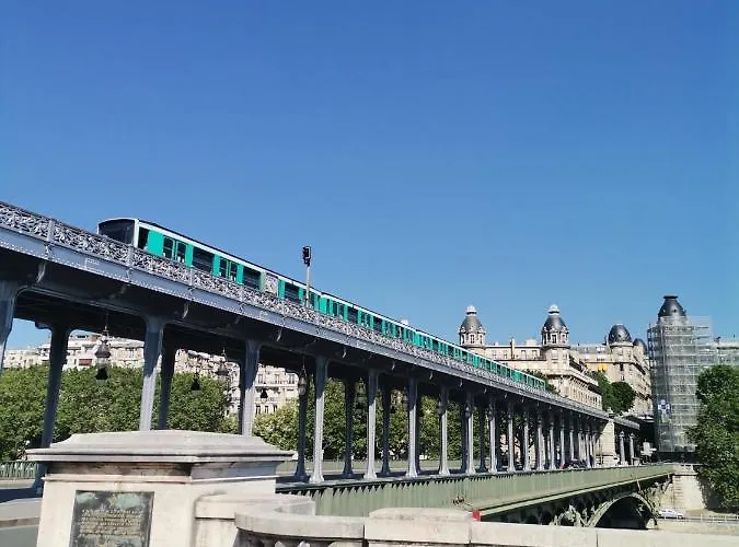 Toureifelchampselysee *