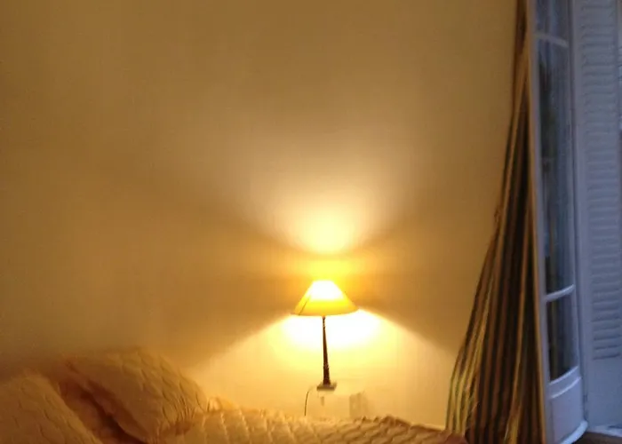 Toureifelchampselysee * Paris