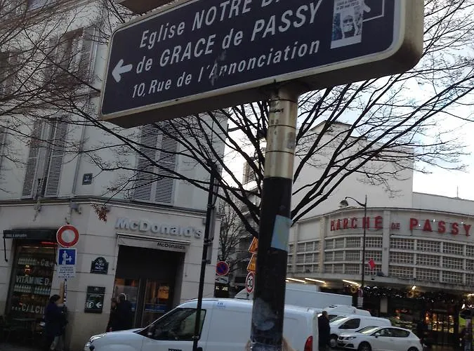 Toureifelchampselysee Appartement