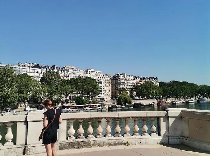 Toureifelchampselysee * París