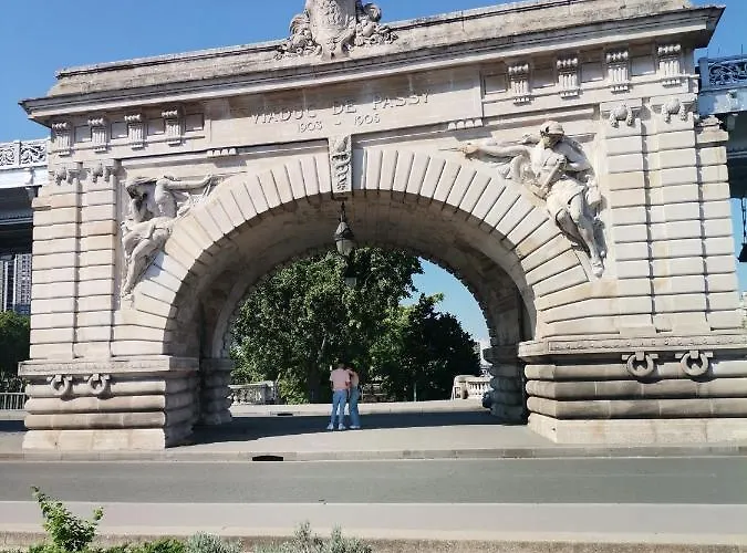 Toureifelchampselysee *